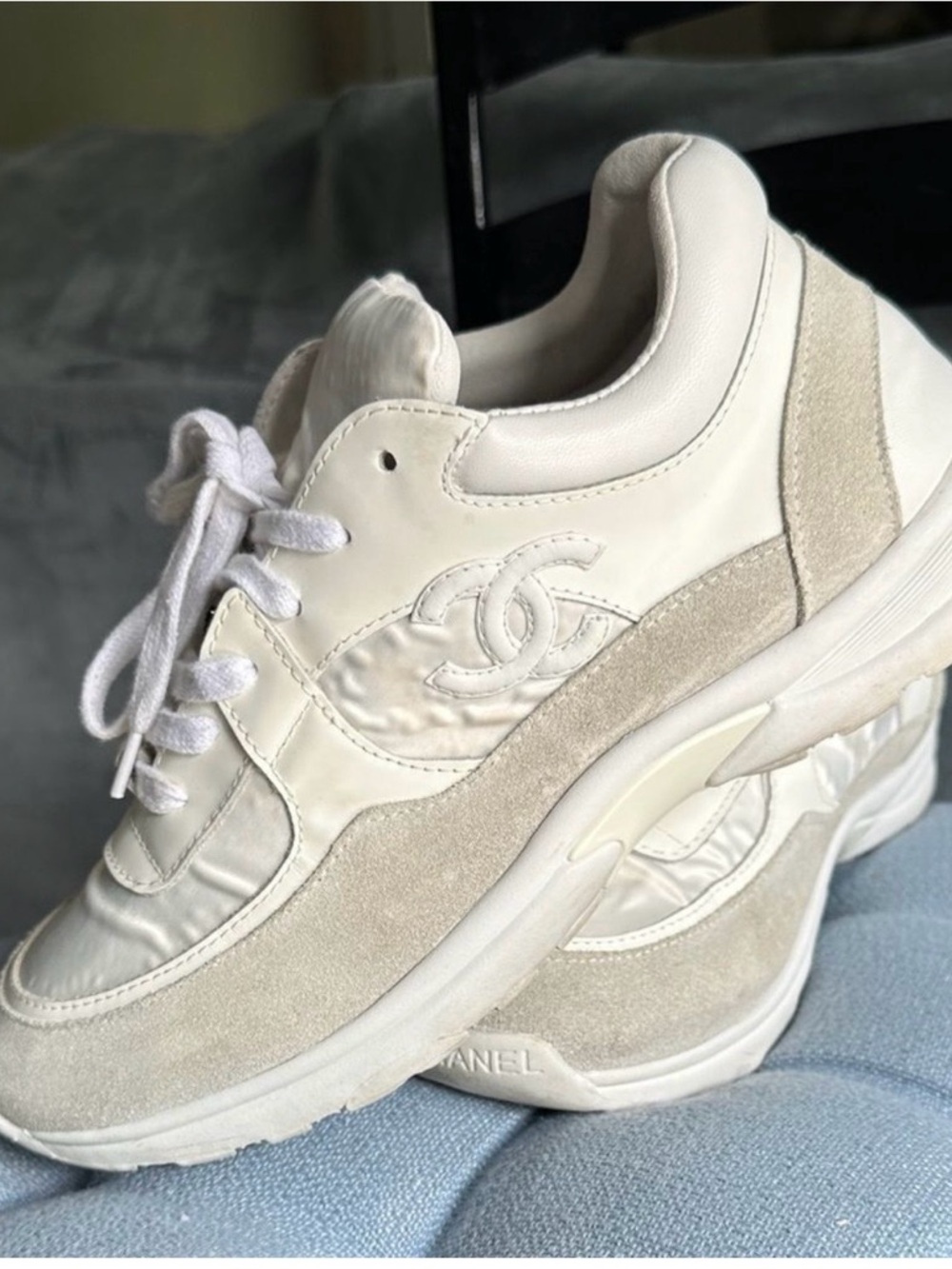 CHANEL Cream & White Suede Leather Low-Top Sneakers
